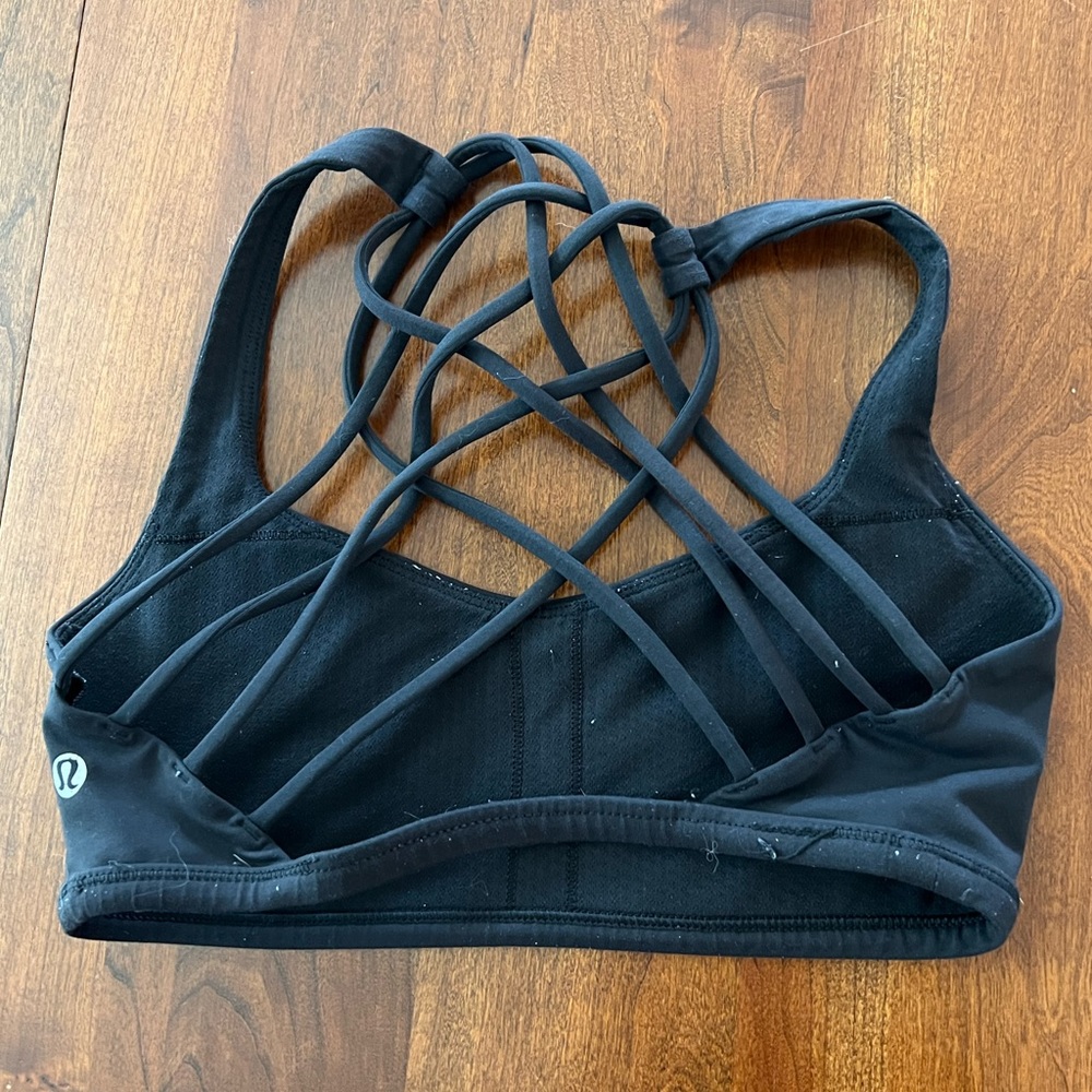 Free to Be Lululemon sports bra!